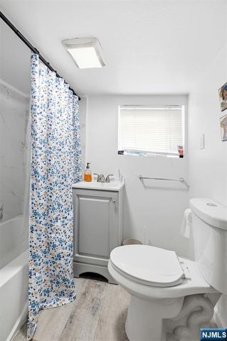 7-13 Henderson Boulevard, Fair Lawn, NJ 07410