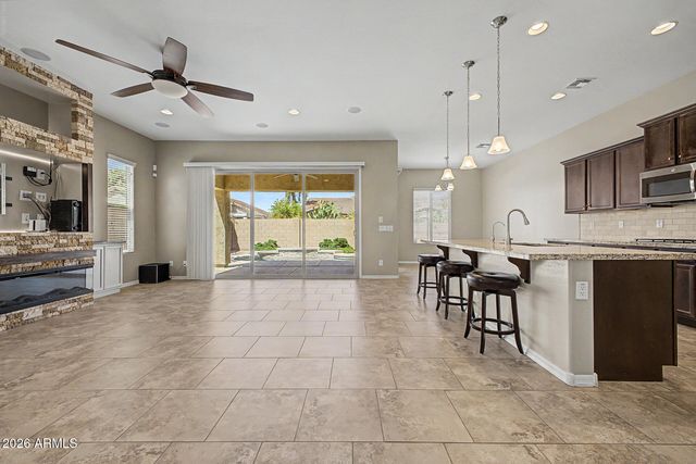 16134 W MONTEROSA Street, Goodyear, AZ 85395