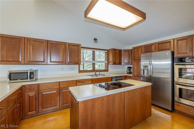 3573 Autumn Tree Drive, Medina, OH 44256