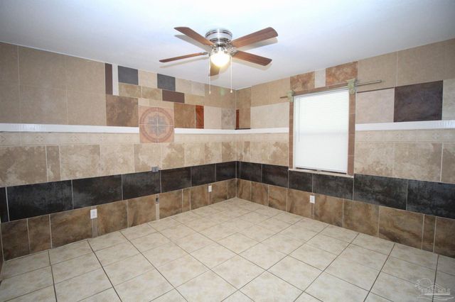 130 E 9 Mile Rd 8, Pensacola, FL 32534