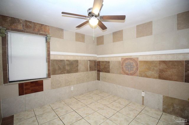 130 E 9 Mile Rd 8, Pensacola, FL 32534