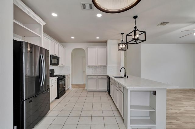 18211 Fairview Valley Court, Houston, TX 77084