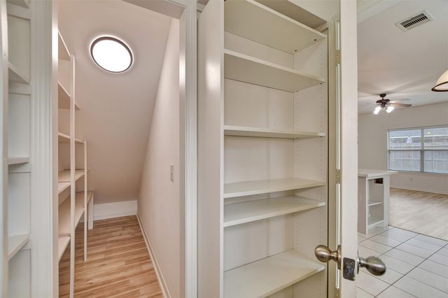 18211 Fairview Valley Court, Houston, TX 77084