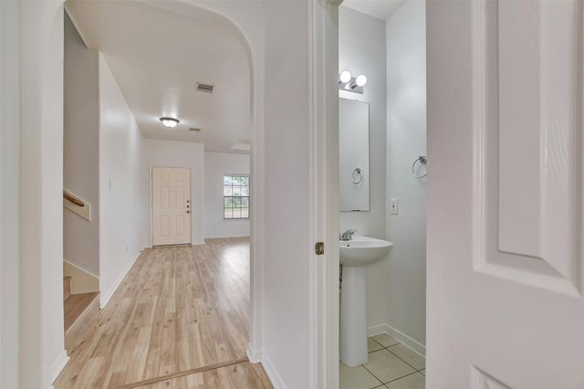 18211 Fairview Valley Court, Houston, TX 77084