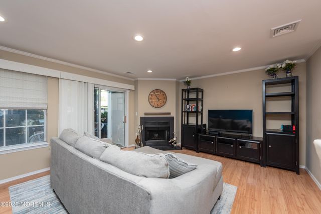 60 Horseshoe Court, Tinton Falls, NJ 07753