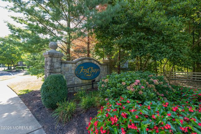 60 Horseshoe Court, Tinton Falls, NJ 07753