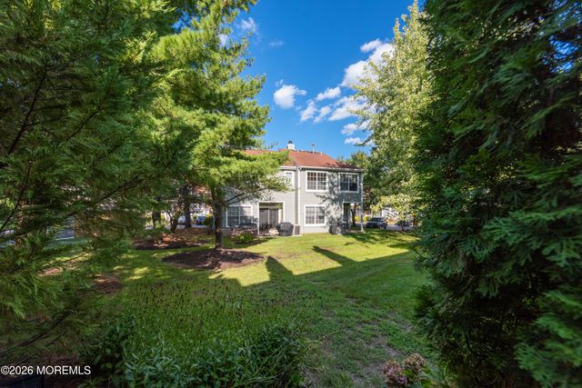 60 Horseshoe Court, Tinton Falls, NJ 07753