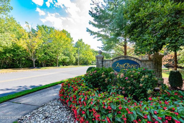 60 Horseshoe Court, Tinton Falls, NJ 07753