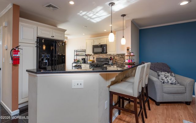 60 Horseshoe Court, Tinton Falls, NJ 07753