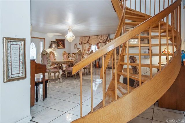 23 Peach Terrace, Newburgh, NY 12550