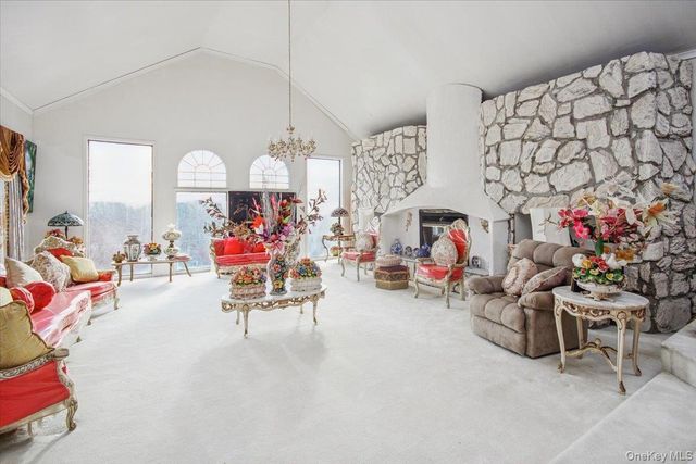 23 Peach Terrace, Newburgh, NY 12550