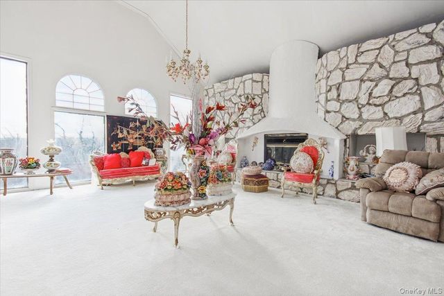 23 Peach Terrace, Newburgh, NY 12550