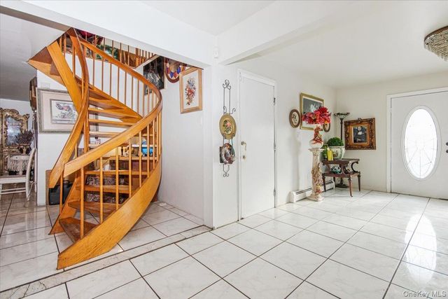 23 Peach Terrace, Newburgh, NY 12550