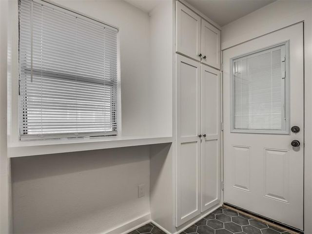 131 W Acres Street B, Norman, OK 73069