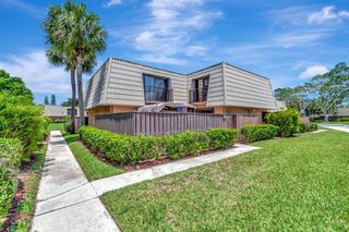 6644 66th Way, West Palm Beach, FL 33409
