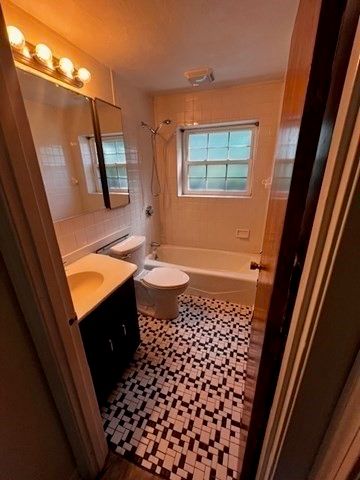 11 Cass Street 1, Boston, MA 02132