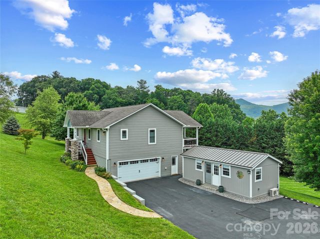 34 Justice Drive, Leicester, NC 28748