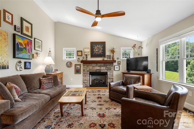 34 Justice Drive, Leicester, NC 28748