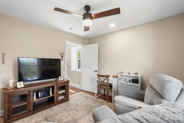 34 Justice Drive, Leicester, NC 28748