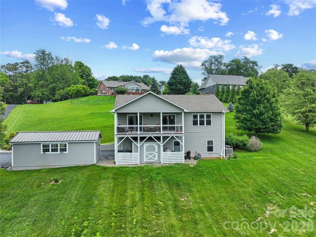 34 Justice Drive, Leicester, NC 28748