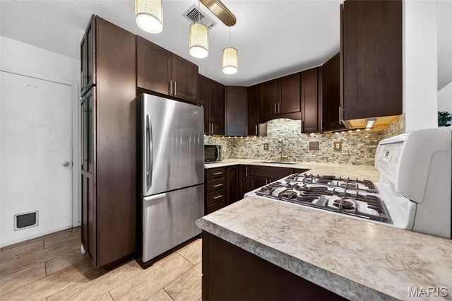 1306 Tahoe Valley Court, Ballwin, MO 63021