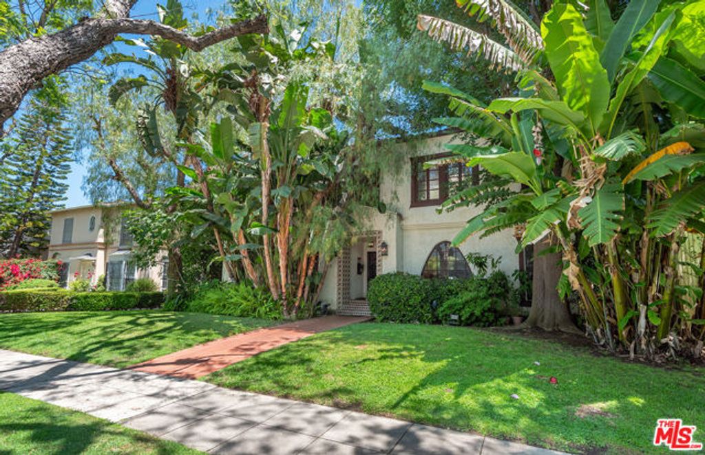 340 N Oakhurst Drive 103, Beverly Hills, CA 90210