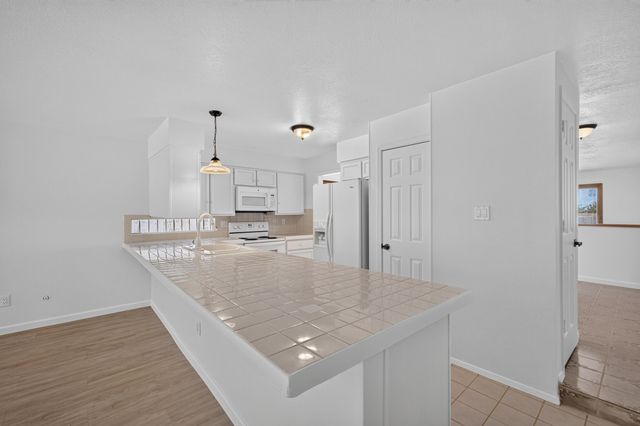 12656 Indian Place NE, Albuquerque, NM 87112