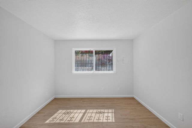 12656 Indian Place NE, Albuquerque, NM 87112