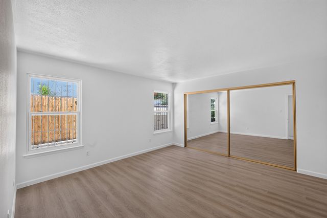 12656 Indian Place NE, Albuquerque, NM 87112