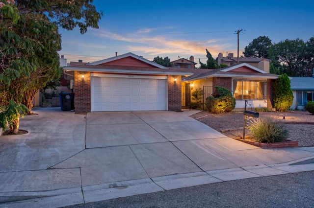 12656 Indian Place NE, Albuquerque, NM 87112
