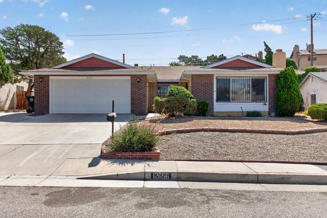 12656 Indian Place NE, Albuquerque, NM 87112