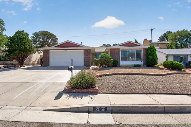 12656 Indian Place NE, Albuquerque, NM 87112