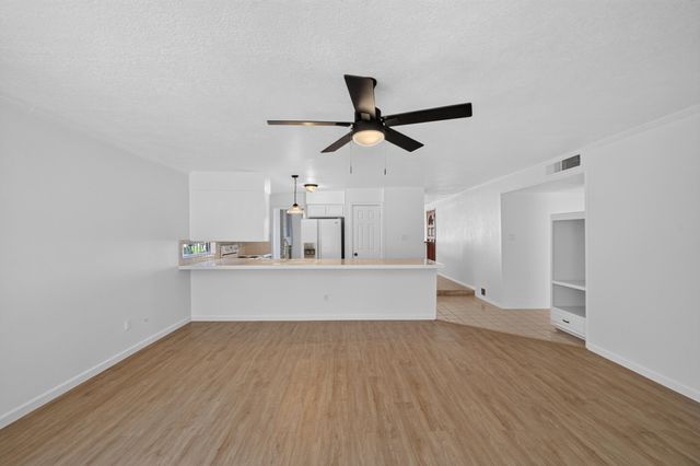 12656 Indian Place NE, Albuquerque, NM 87112