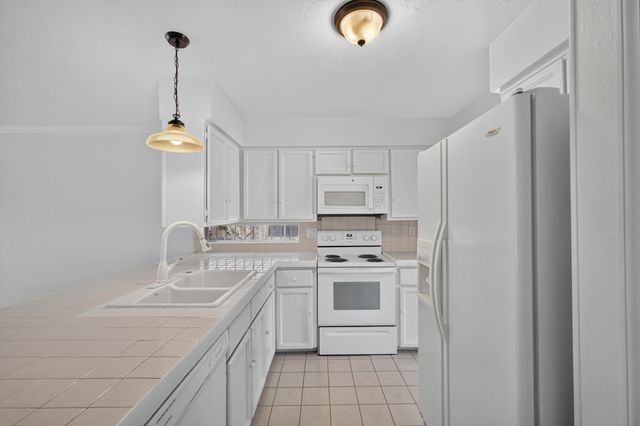 12656 Indian Place NE, Albuquerque, NM 87112
