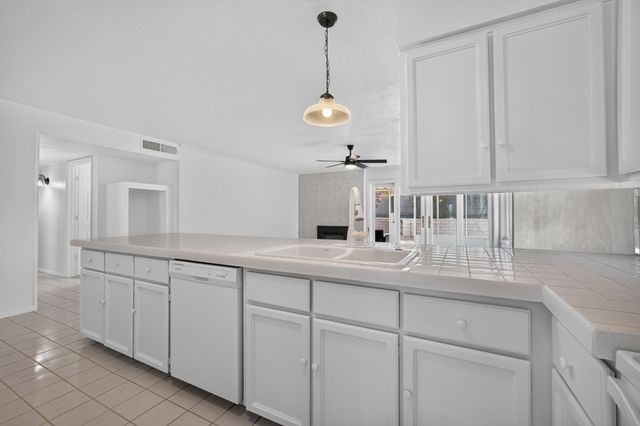 12656 Indian Place NE, Albuquerque, NM 87112