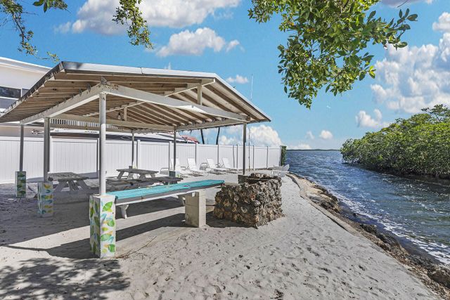 535 Plante Street, Key Largo, FL 33037
