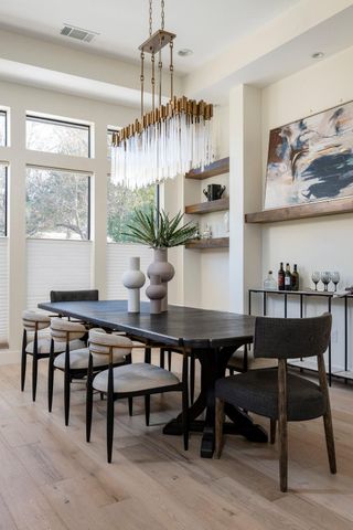 6104 Cary DR, Austin, TX 78757