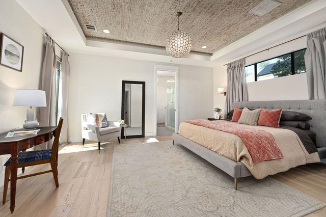 6104 Cary DR, Austin, TX 78757