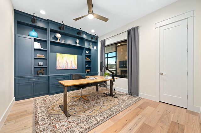 6104 Cary DR, Austin, TX 78757