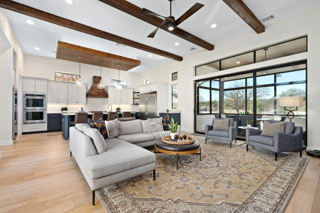 6104 Cary DR, Austin, TX 78757