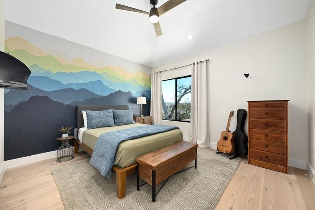 6104 Cary DR, Austin, TX 78757