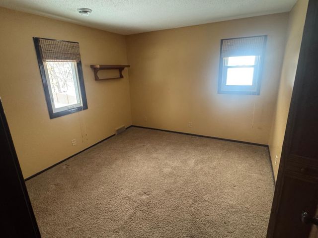 5564 E Danube Road, Fridley, MN 55432