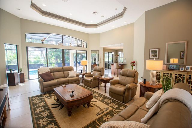 8060 Kiawah Trace, Port St. Lucie, FL 34986