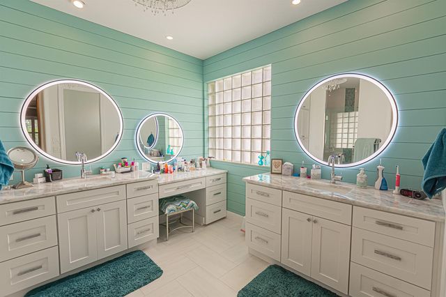 8060 Kiawah Trace, Port St. Lucie, FL 34986