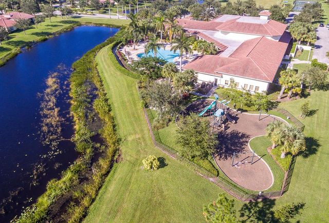 8060 Kiawah Trace, Port St. Lucie, FL 34986