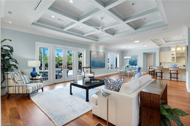 524 Turtle Hatch LN, Naples, FL 34103