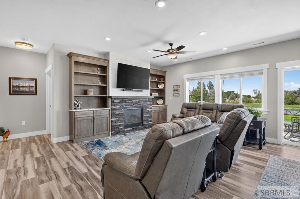 Image 3 of property listing at 204 E 135 N, Blackfoot, ID 83221