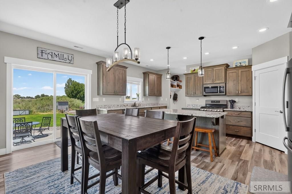 Image 4 of property listing at 204 E 135 N, Blackfoot, ID 83221