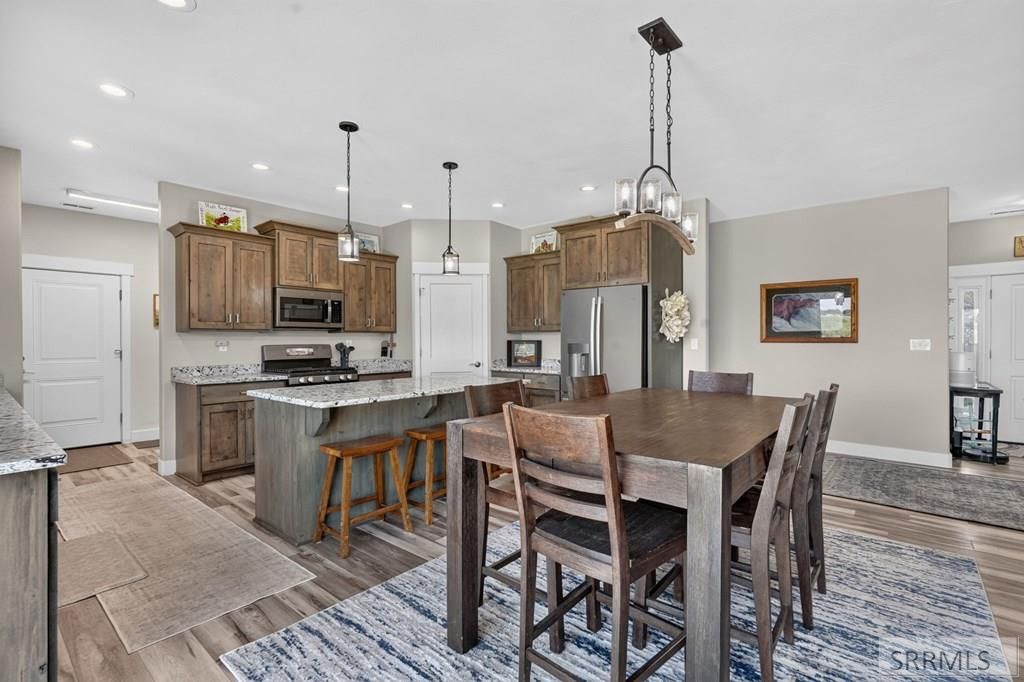 Image 5 of property listing at 204 E 135 N, Blackfoot, ID 83221