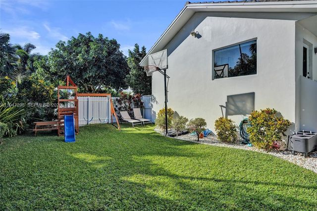 9181 Byron Ave, Surfside, FL 33154